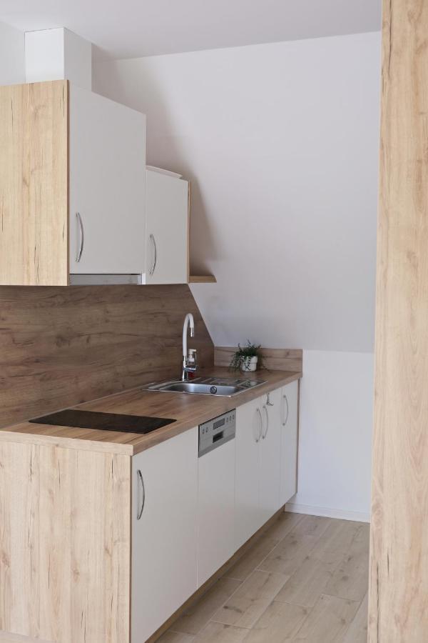 Apartmanovy Dum Na Kolonade Lednice Ngoại thất bức ảnh